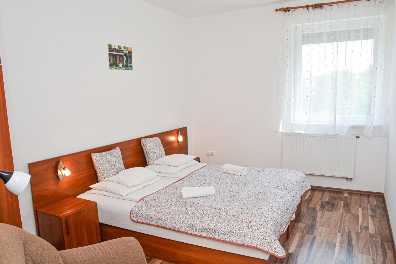 Apartman Ottó Hajdúszoboszló Exterior foto